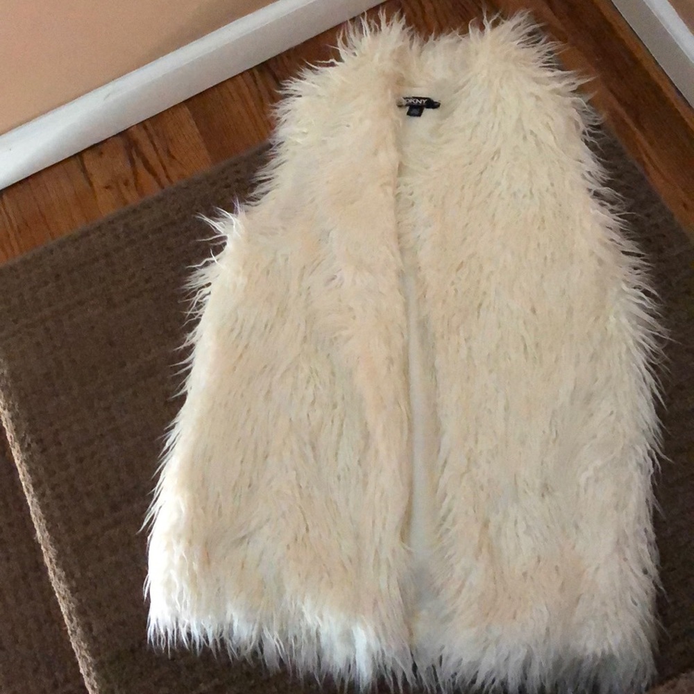 Faux fur vest - off white